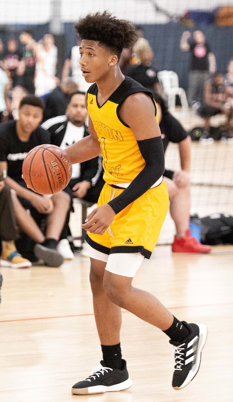 Mikey Williams playing for the Compton Magic in April 2019